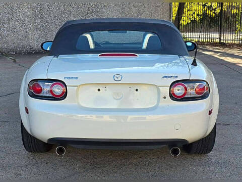 2006 Mazda MX-5 Miata
