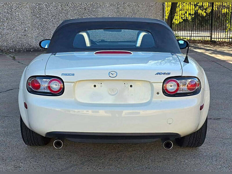 2006 Mazda MX-5 Miata
