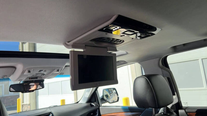 2016 Cadillac Escalade Luxury Collection