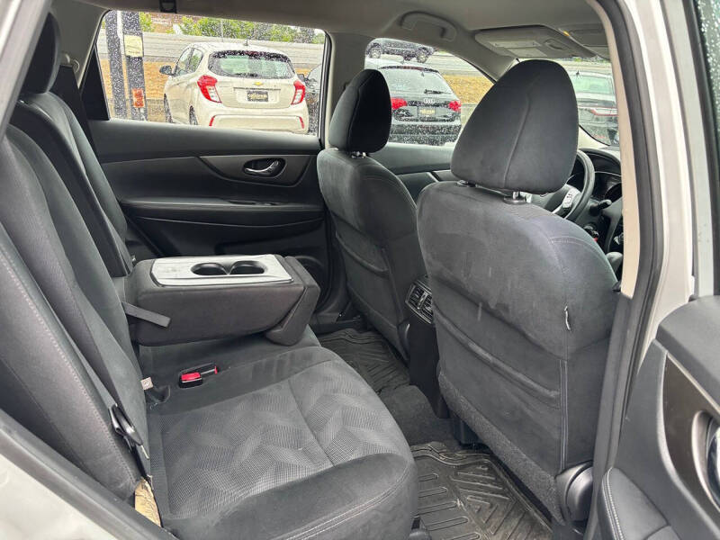 2016 Nissan Rogue SV