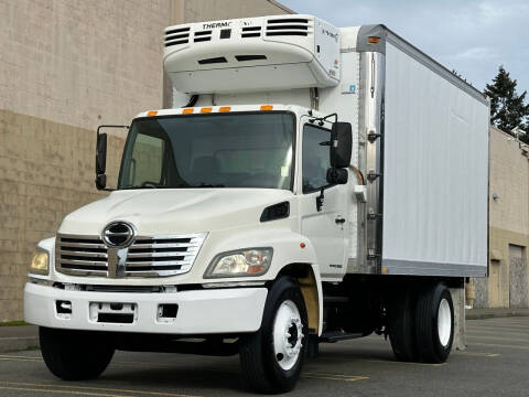 2006 Hino 268