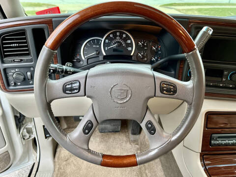2003 Cadillac Escalade