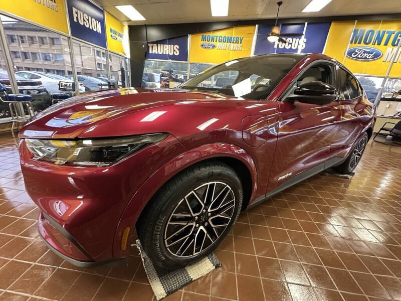 2025 Ford Mustang Mach-E Premium