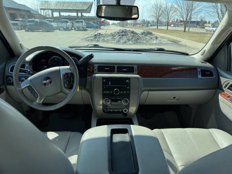 2012 GMC Yukon XL SLT