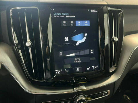 2018 Volvo XC60 T5 Momentum