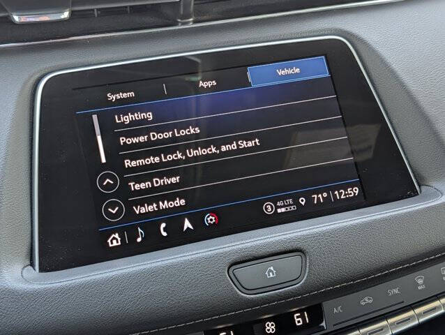 2023 Cadillac XT4 Luxury