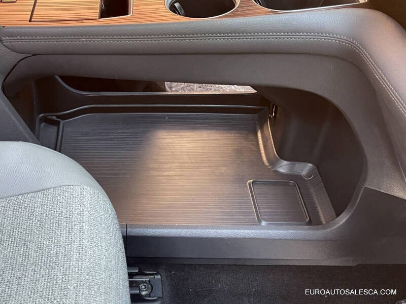 2021 Toyota Sienna LE 8-Passenger