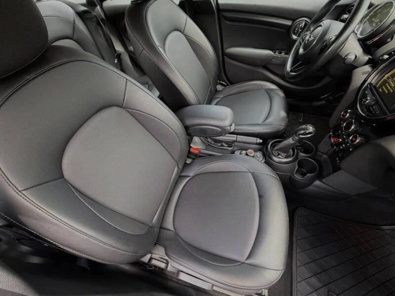 2018 MINI Hardtop 4 Door Cooper