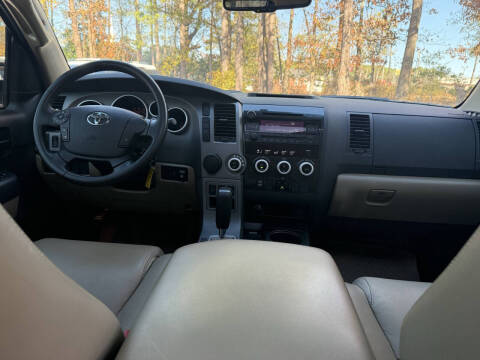 2011 Toyota Sequoia SR5