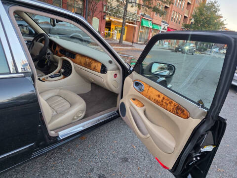 2002 Jaguar XJ-Series XJ8