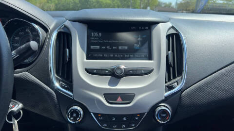 2017 Chevrolet Cruze LS Auto