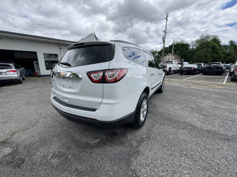 2017 Chevrolet Traverse LS