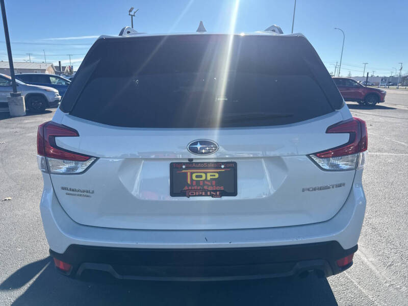 2022 Subaru Forester Premium