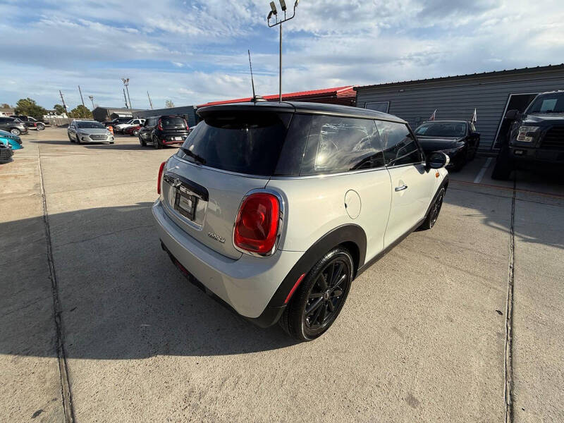 2016 MINI Hardtop 2 Door Cooper