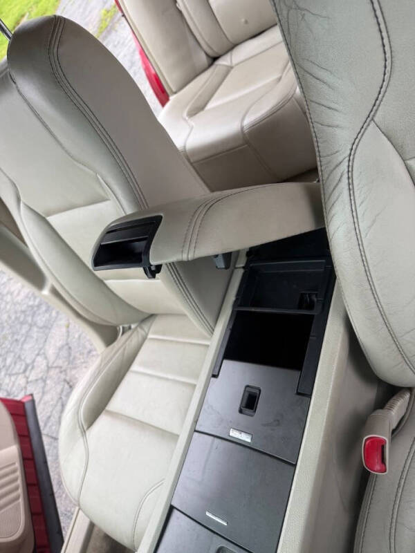 2012 Ford Taurus SEL