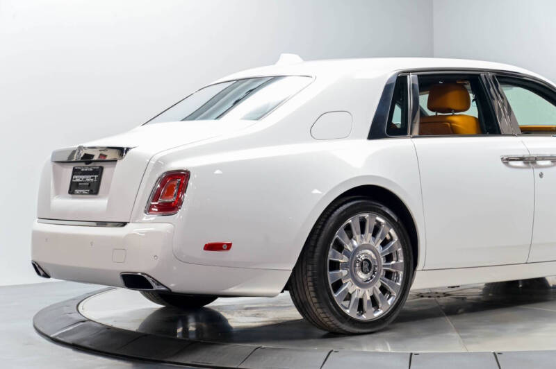 2022 Rolls-Royce Phantom