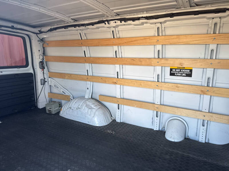 2019 Chevrolet Express 2500