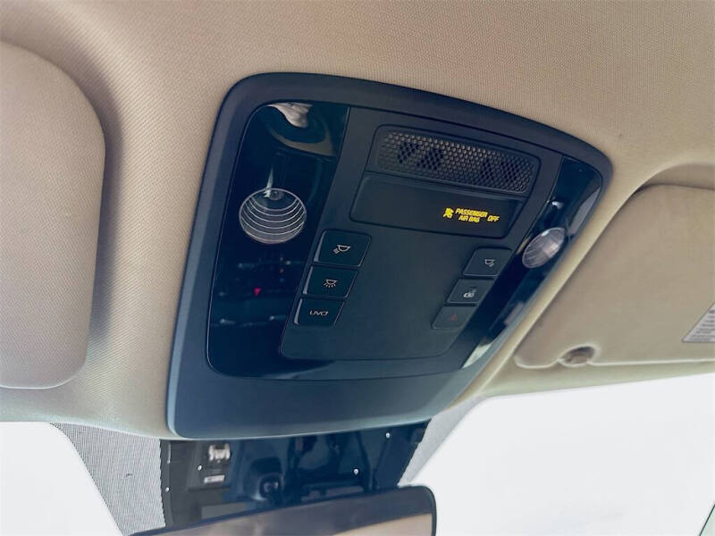 2022 Kia Carnival EX