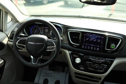 2020 Chrysler Pacifica Touring