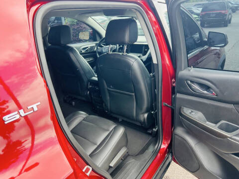 2017 GMC Acadia SLT-1