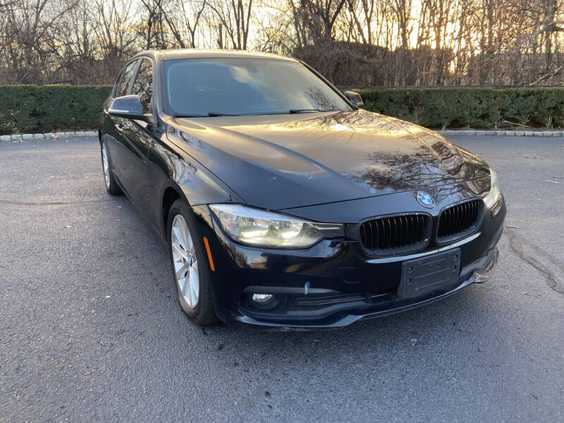 2016 BMW 3 Series 320i's photo