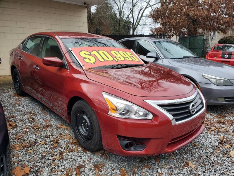 2013 Nissan Altima for sale at Dealmakers Auto Sales in Lithia Springs GA