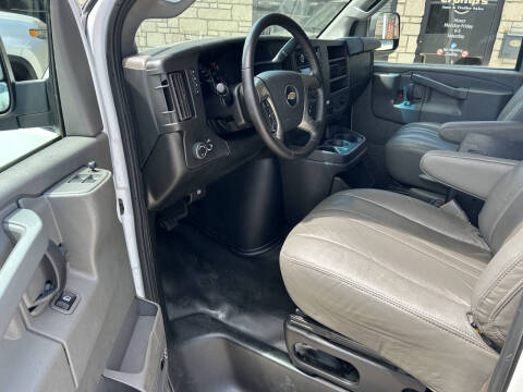 2018 Chevrolet Express 2500