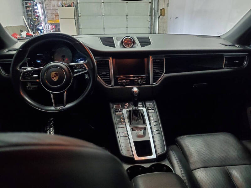 2016 Porsche Macan S