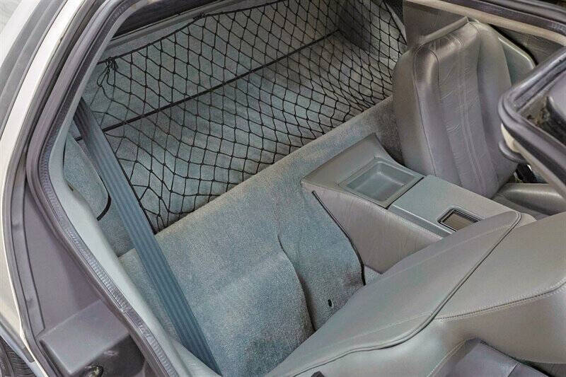 1982 DeLorean DMC-12