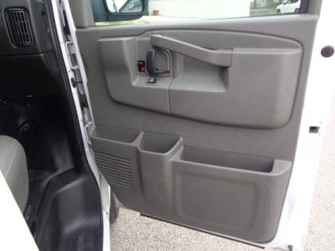 2023 GMC Savana 2500