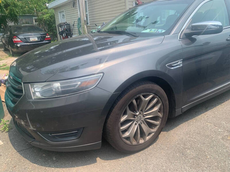 2015 Ford Taurus Limited