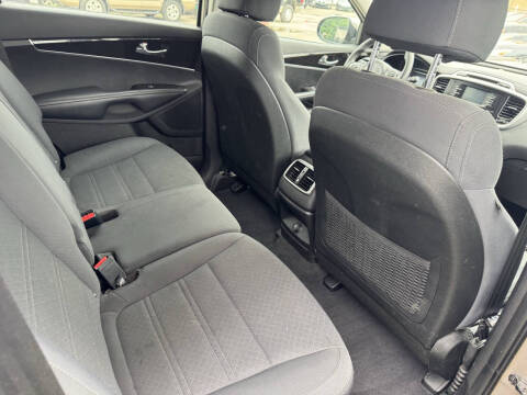 2018 Kia Sorento LX