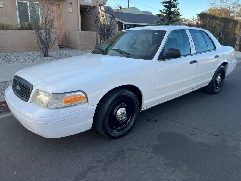 2003 Ford Crown Victoria for sale at Singh Auto Outlet in North Hollywood CA