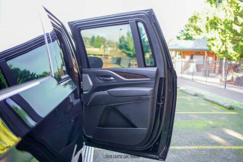 2023 Cadillac Escalade ESV Sport Platinum