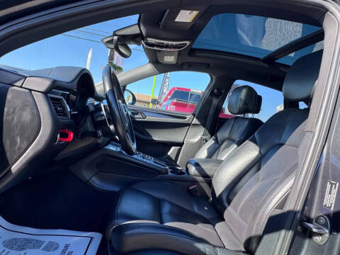 2017 Porsche Macan S