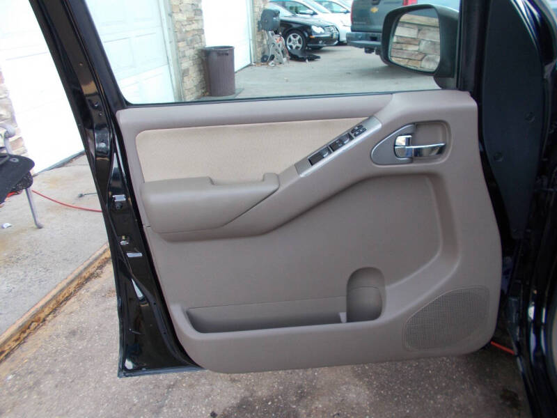 2011 Nissan Pathfinder S