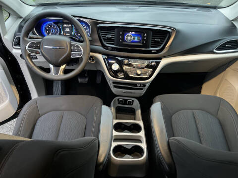 2017 Chrysler Pacifica Touring