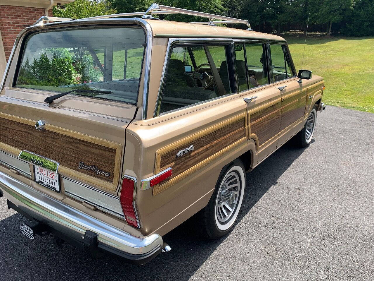 1989 Jeep Grand Wagoneer 7