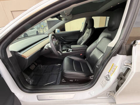 2019 Tesla Model 3 Standard Range Plus