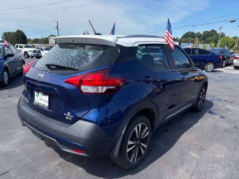2018 Nissan Kicks SR