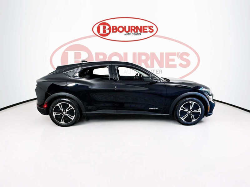 2022 Ford Mustang Mach-E Select