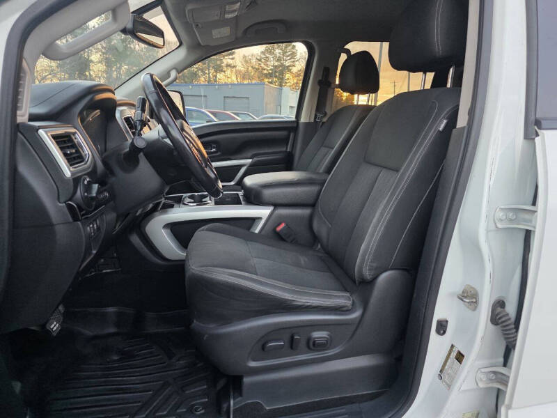 2018 Nissan Titan XD SV