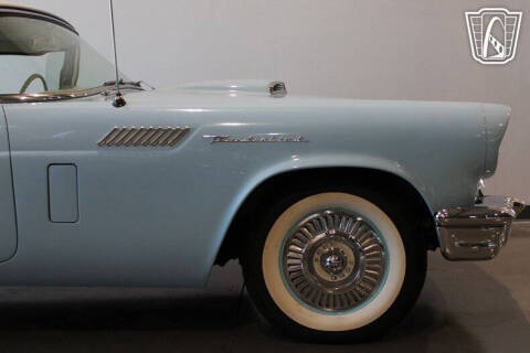 1957 Ford Thunderbird