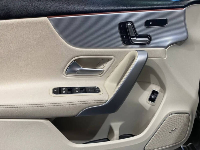 2020 Mercedes-Benz A-Class A 220