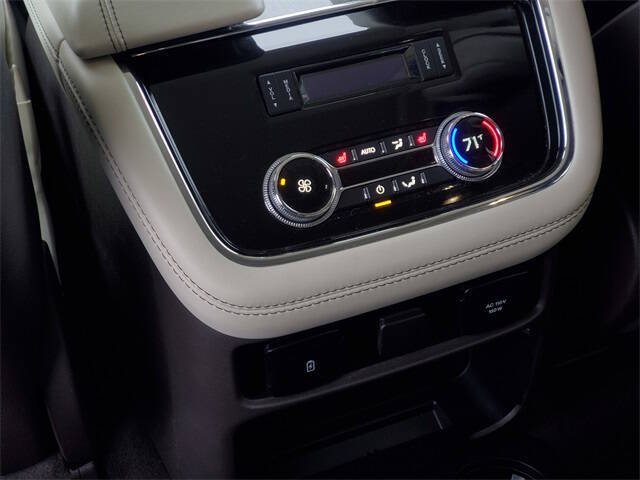 2021 Lincoln Navigator L Black Label