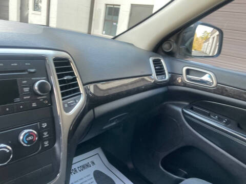 2011 Jeep Grand Cherokee Laredo