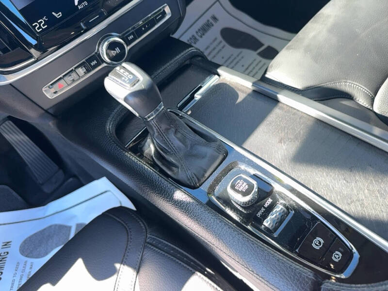 2018 Volvo V90 Cross Country T6