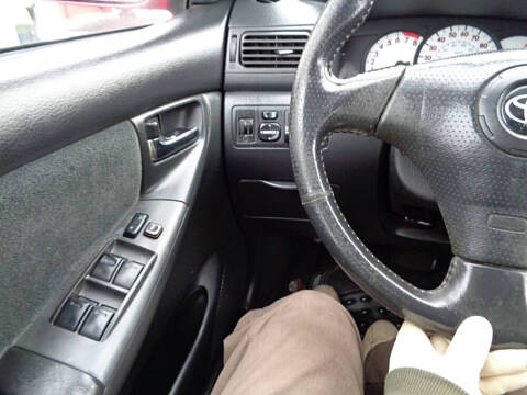 2004 Toyota Corolla LE