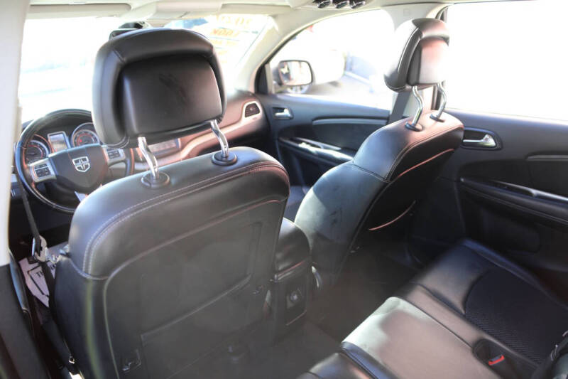 2020 Dodge Journey Crossroad