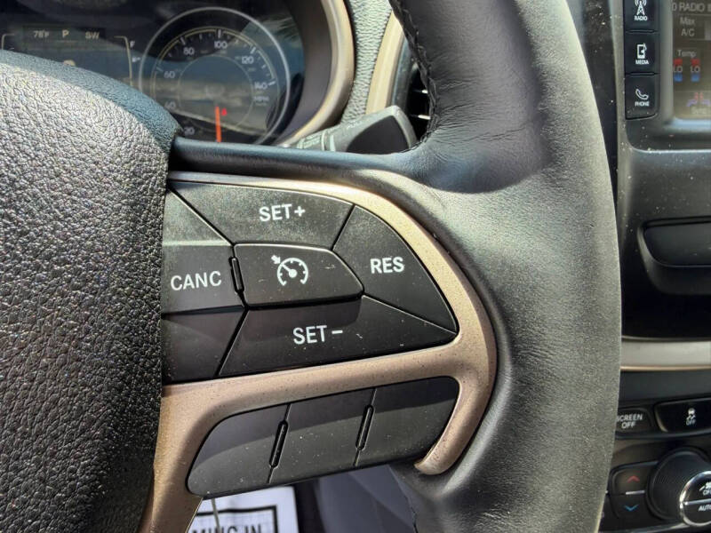 2016 Jeep Cherokee Latitude Altitude